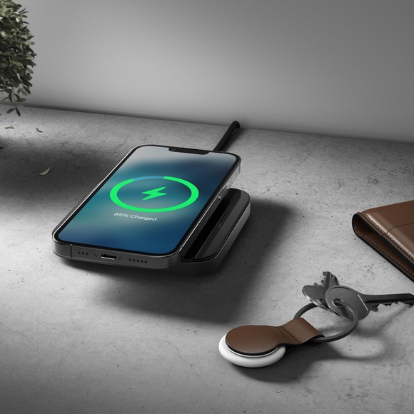 Base One MagSafe Charger from Nomad - Picture 2 of 2